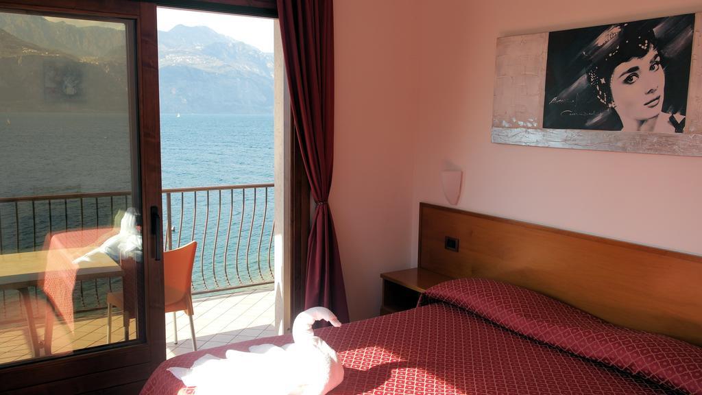 Locanda Bellavista B&B Малчезине Екстериор снимка